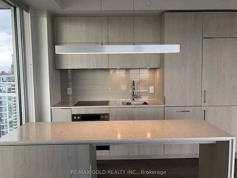 20 Richardson St #3405 — Photo 5