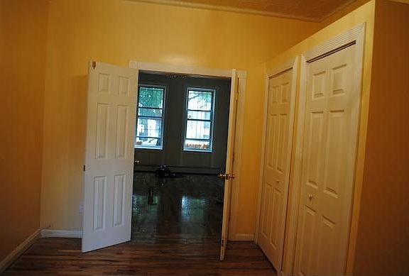 2nd bedroom (other view)