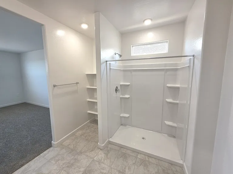 2844 W Shepperd Ave — Photo 20