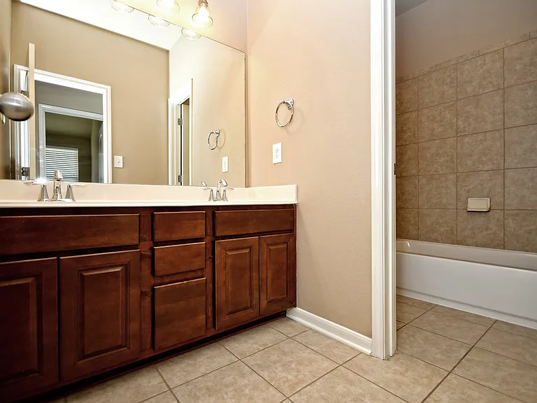 12709 Tierra Grande Trl — Photo 13