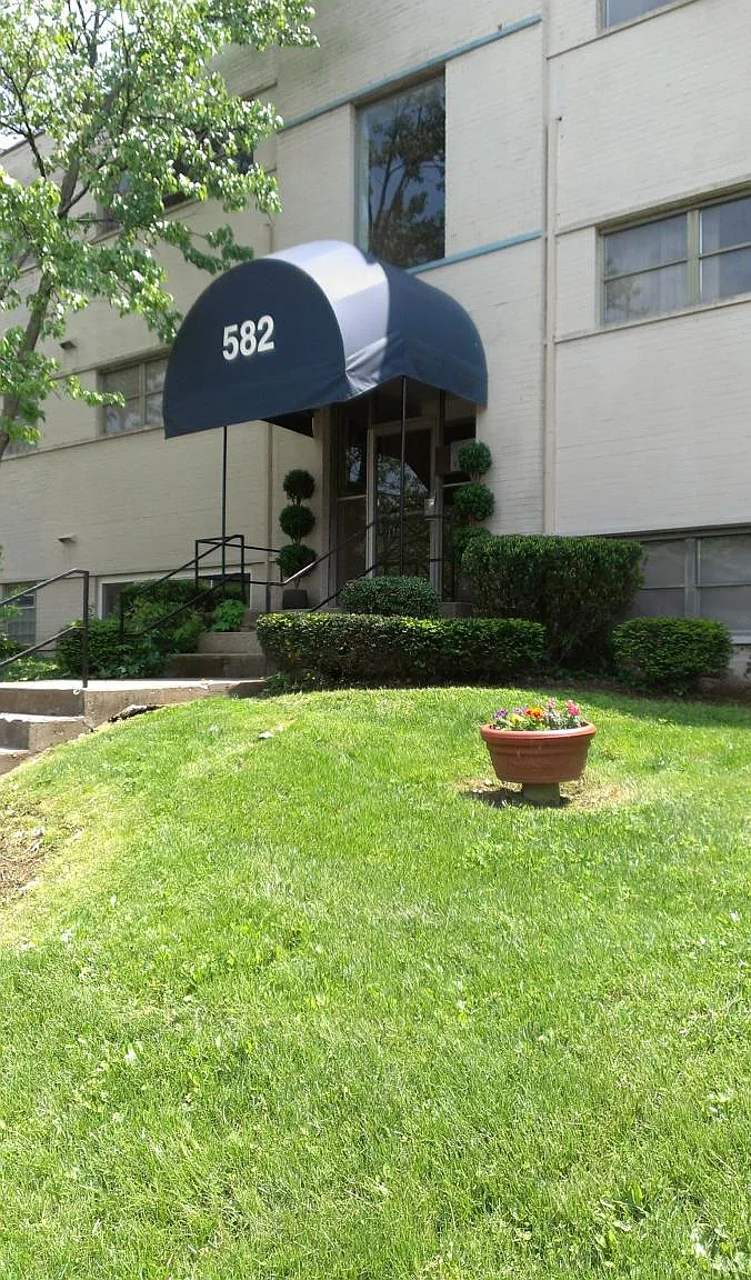 574 Torrence Lane — Photo 4