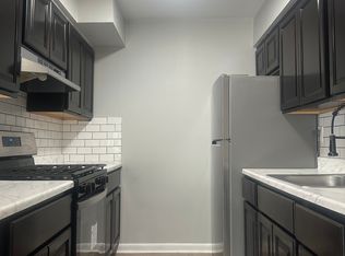 93 Oak St #B07-0, Clementon, NJ 08021