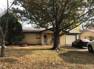 104 SW Murphy Rd, Burleson, TX 76028