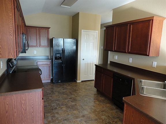 5th image of 2004 Bentwood Dr