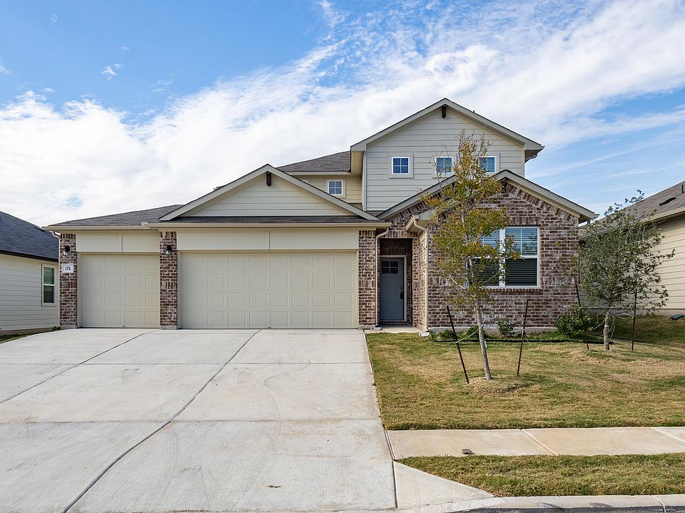3 car garage, plenty of parking in driveway