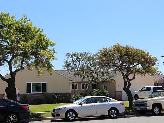 3rd image of 931 Balboa Ave