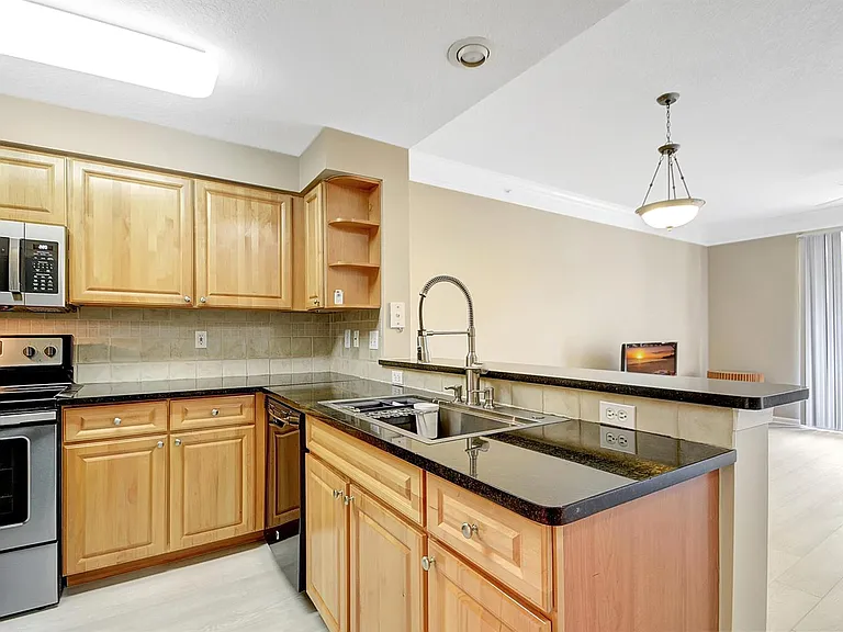 2030 Alta Meadows Ln #1208 — Photo 5