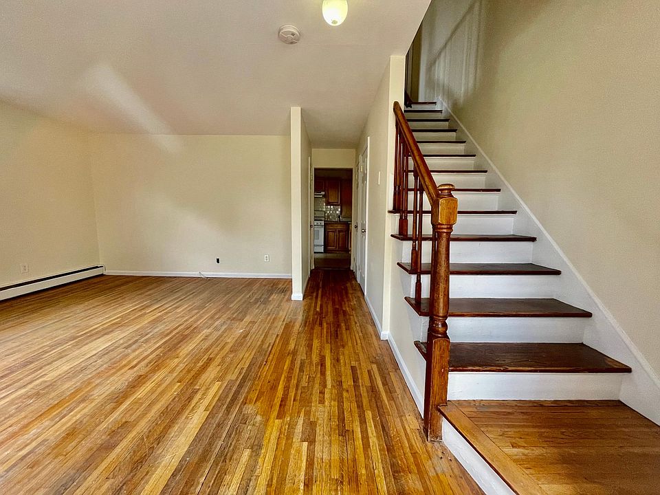 1st image of 21 Longview Ave