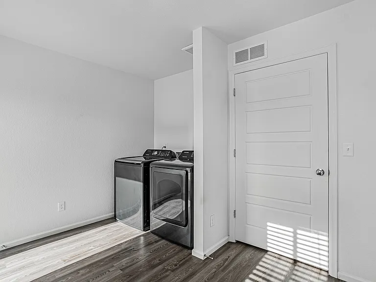 5377 N Andes St #1 — Photo 23