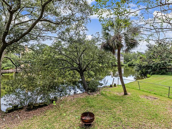3rd image of 838 Targave Rd