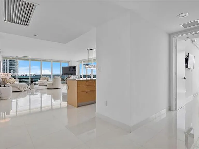 1830 Ocean Dr #CU-1101 — Photo 42