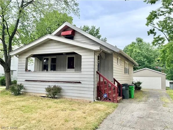4405 Elmwood Rd, South Euclid, OH 44121