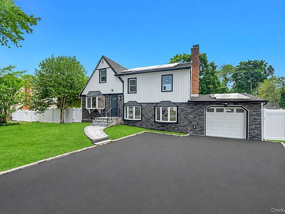 3rd image of 4 Ruby Lane