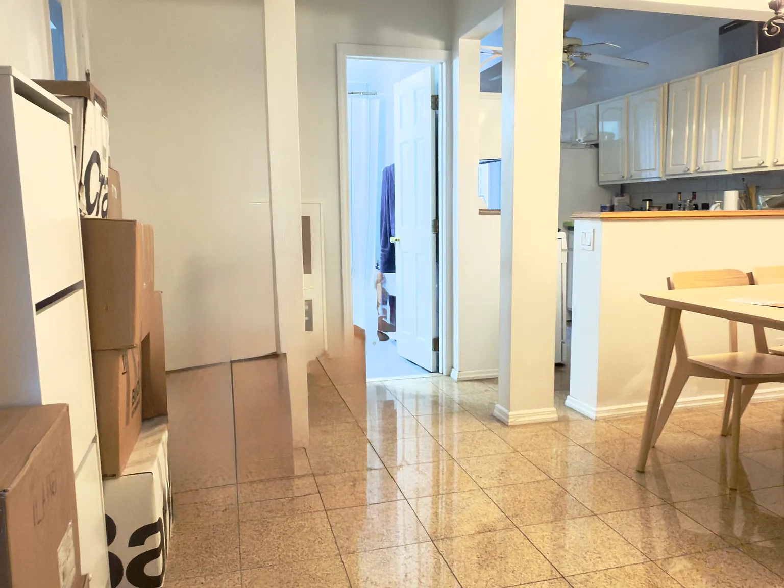 2 bed, 900 sqft, $3,200 — Photo 4