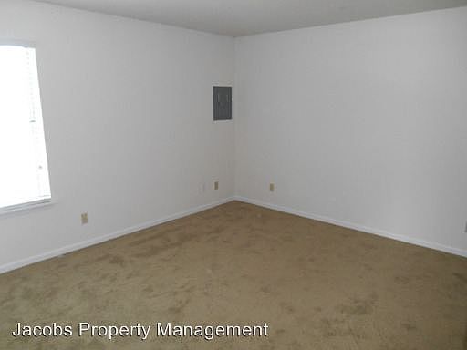 4th image of 3577-3579 Prescott Dr
