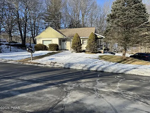 605 Erie Hts Photo 1