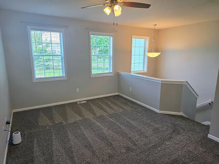4543 NE McDougal Ln — Photo 4