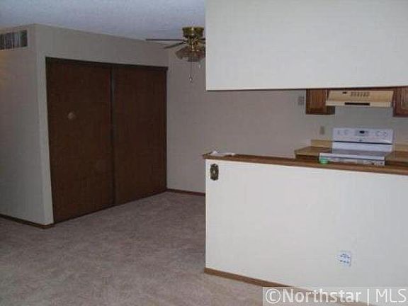 5th image of 2527 Brookdale Lane