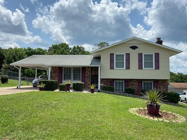 1st image of 103 Crestwood Ct
