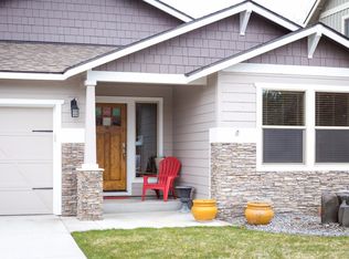 3058 NE Red Oak Dr, Bend, OR 97701