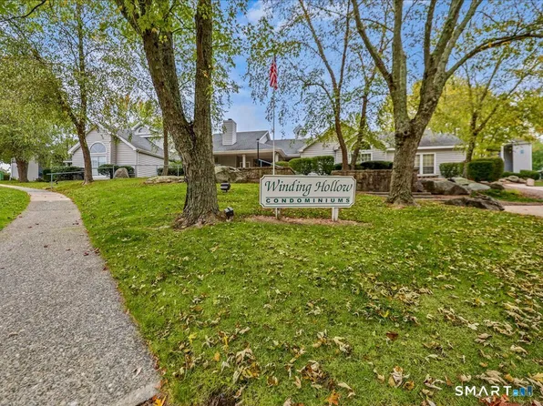 75 Crown Knoll Court #108, Groton, CT 06340