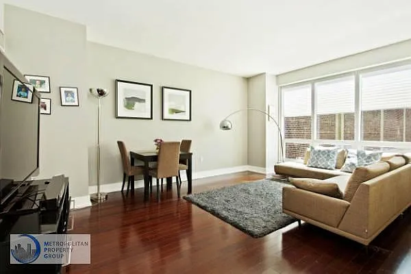 Rented by Metropolitan Property Group | media 21