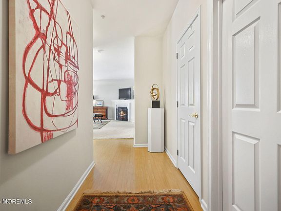 2nd image of 564 St Andrews Place