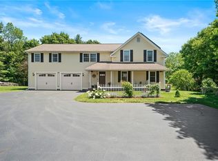 373 North Rd, Scituate, RI 02831
