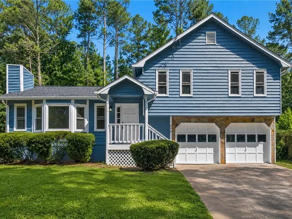 399 Hearth Pl, Lawrenceville, GA 30043