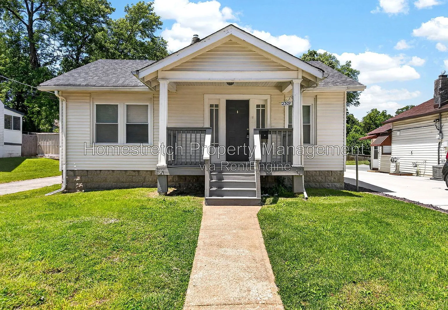 2 bed, 1.0 bath, 775 sqft, $1,295 — Photo 1