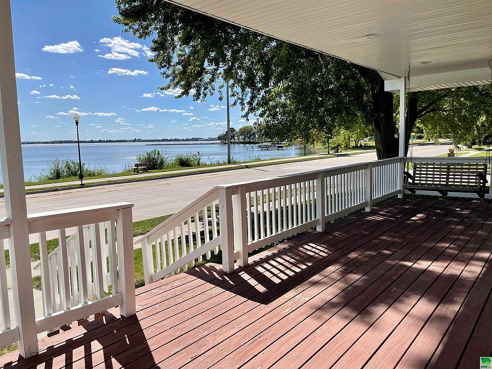 801 E Lakeshore Dr, Storm Lake, IA 50588 Zillow