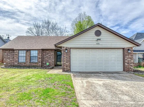 606 Silver Maple Ln, Noble, OK 73068