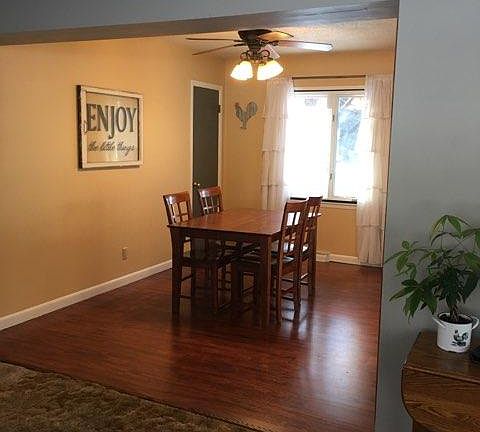 4th image of 1060 Shorewood Dr