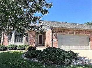 10503 N Pheasant Ln, Peoria, IL 61615