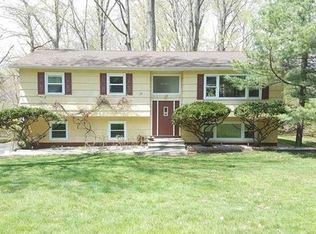 13 S Van Dyke Ave, Airmont, NY 10901