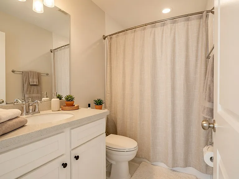 2878 Green St — Photo 11