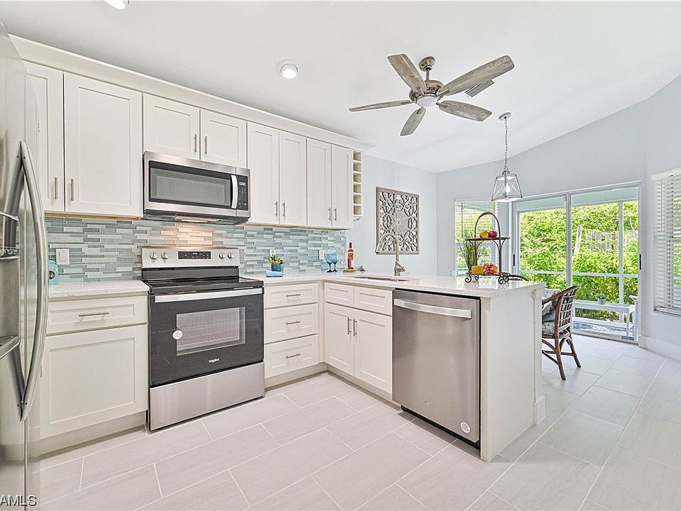 1st image of 15104 Palm Isle Dr