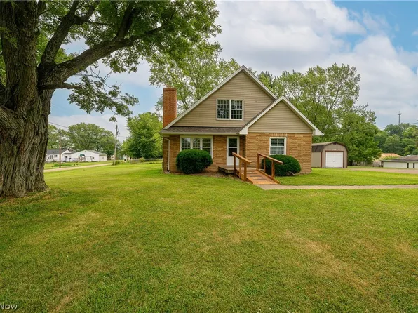 2444 Deerford Ave SW, Massillon, OH 44647