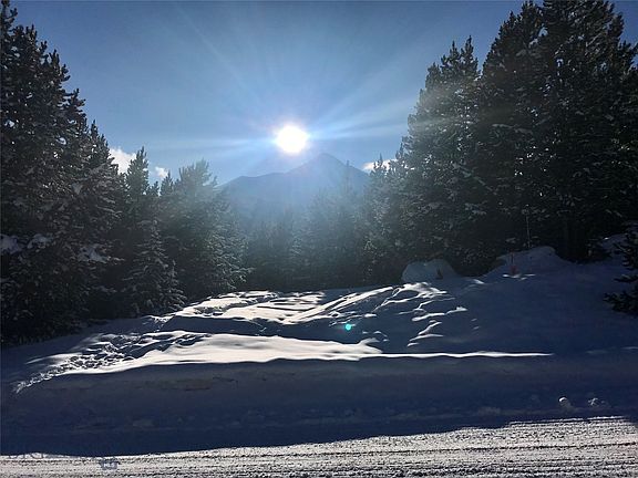 4th image of Summit View Dr
