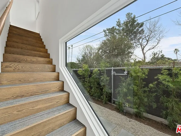 15322 De Pauw St — Photo 15