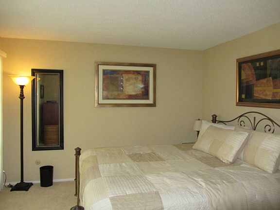 5th image of 688 Crescent Ave