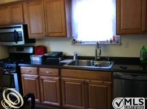kitchen1.jpg