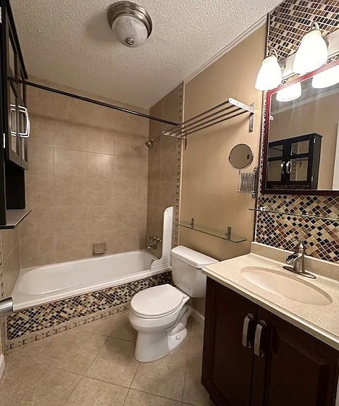 801 Eastmont Dr #102 — Photo 14