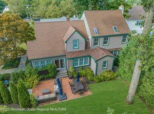 185 Ridgewood Ave, Oakhurst, NJ