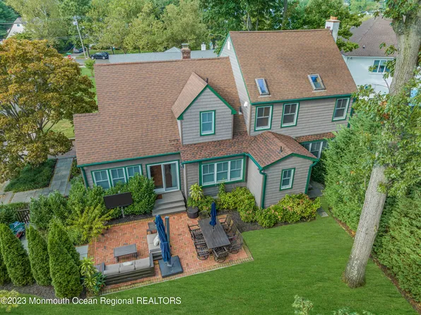 185 Ridgewood Avenue, Oakhurst, NJ 07755