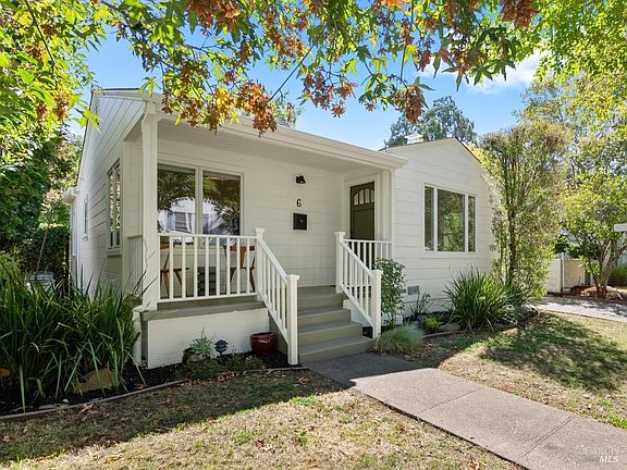 4th image of 6 Meadowcroft Drive