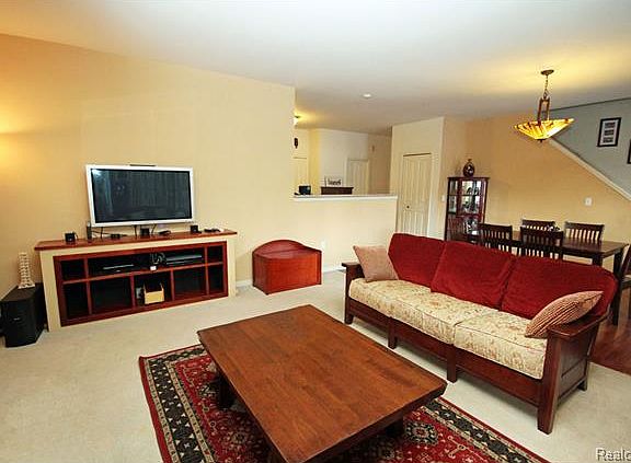 4th image of 4017 Elizabeth Ave #182