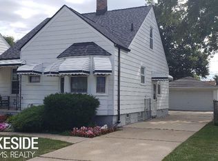 23736 Normandy Ave, Eastpointe, MI