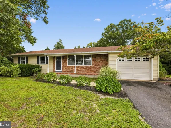 137 Wheat Rd, Buena, NJ 08310