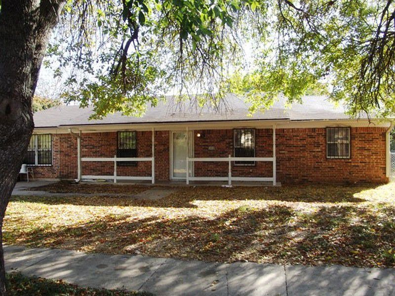 1st image of 1818 Gaynor Dr